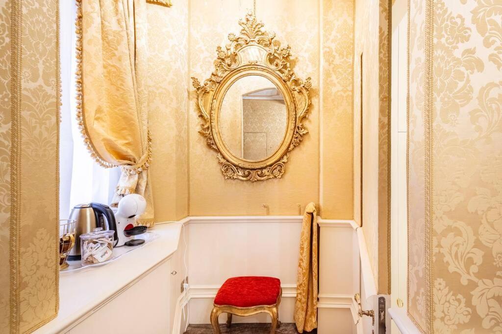 Апартаменти Ground Floor Luxe Historic Studio City Centre Болонья Екстер'єр фото