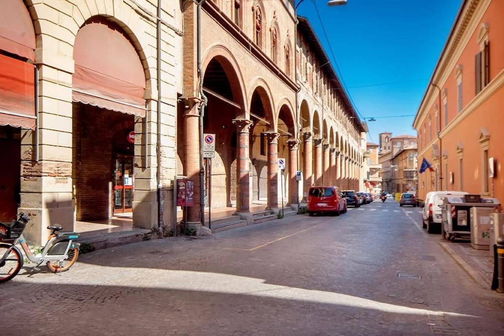 Апартаменти Ground Floor Luxe Historic Studio City Centre Болонья Екстер'єр фото