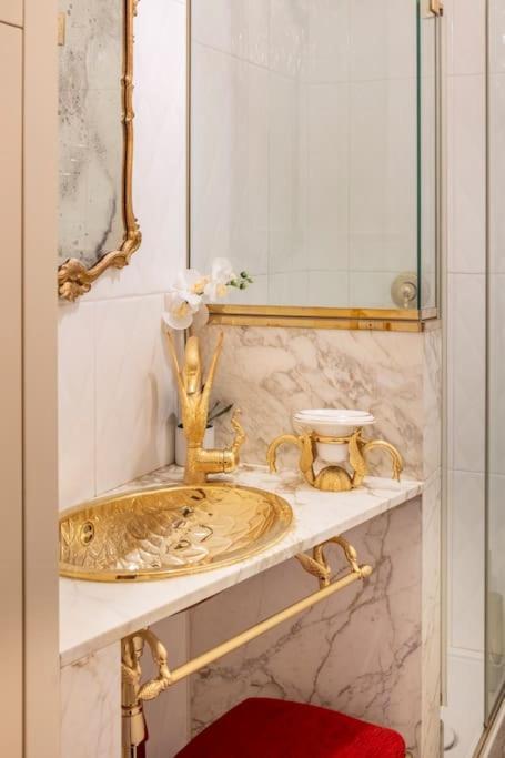 Апартаменти Ground Floor Luxe Historic Studio City Centre Болонья Екстер'єр фото